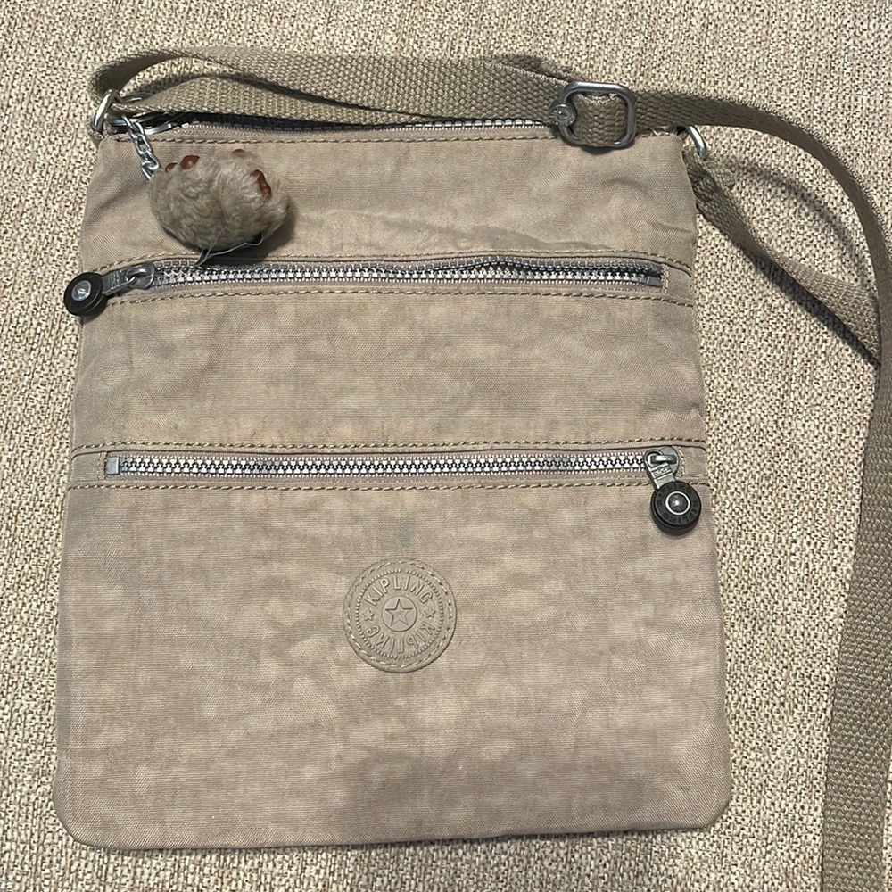 Women’s handbag
